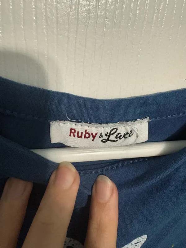 Ruby And Lace Cropped Tee - Image 3