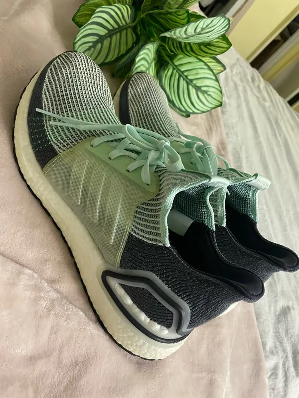 Adidas UltraBoost 19 Men's Running Shoes Sneakers Size 11 US Athletic - Image 4