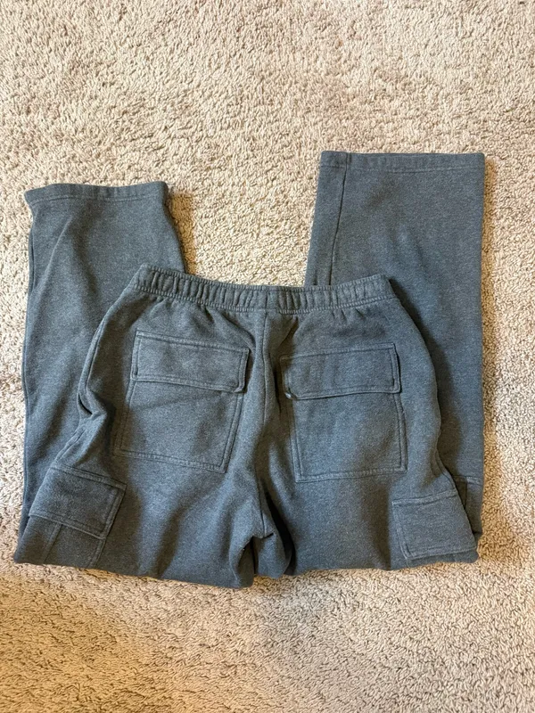 Aritzia TNA Cargo Sweatpants - Image 3