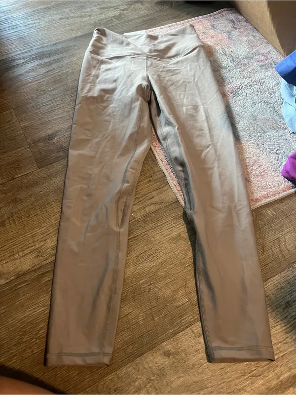 YPB High-Waist Light Taupe Leggings small short - Image 4
