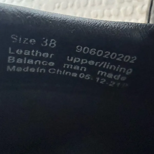 Dansko Professional Black Tooled Leather Women's Clogs size 38 (7.5) - Image 7