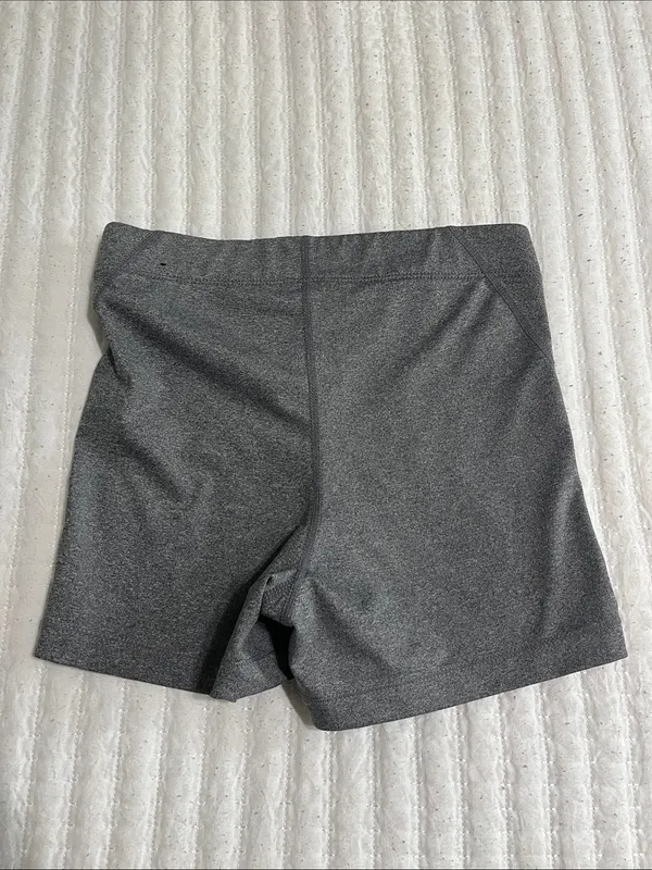 Nike Pro Women's Gray Performance Bike Shorts - Image 3
