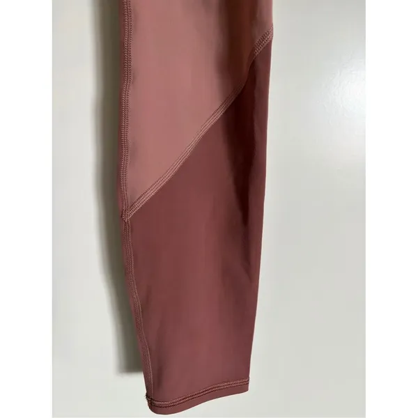 Vuori Color Block Studio Leggings Dusty Rose High-Rise Leggings Size XS - Image 6