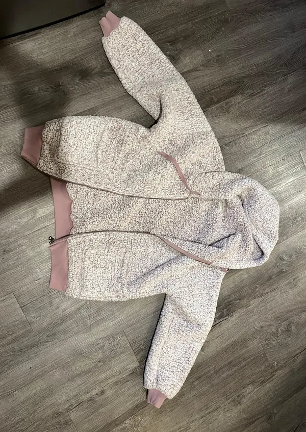 American Eagle Winter Furry Coat - Image 4