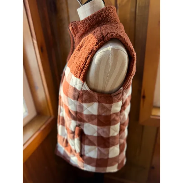 Maurices‎ Womens Plaid Sherpa Lined Vest Size S Rust White Quilted Gilet - Image 3