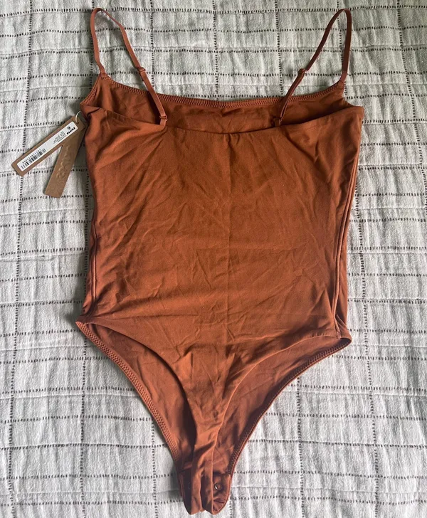 Skims Fits Everybody Cami Bodysuit🐻🍂 - Image 3
