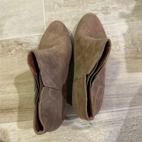 Lucky Brand Brown Suede Slip On Ankle Booties Size 8.5 - Image 5