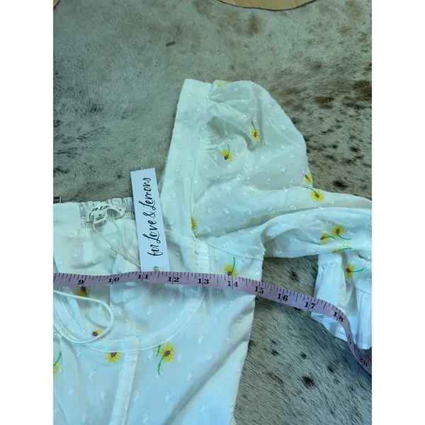 For Love & Lemons NEW Abby Blouse Floral Embroidered Size Medium - Image 4