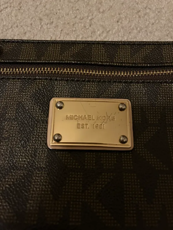 Michael Kors Wristlet - Image 3