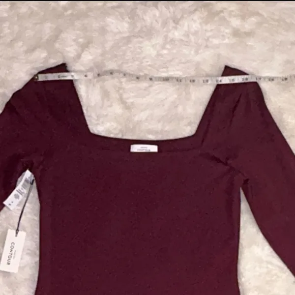 Aritzia Babaton Contour Burgandy Long Sleeve Dress - Image 7