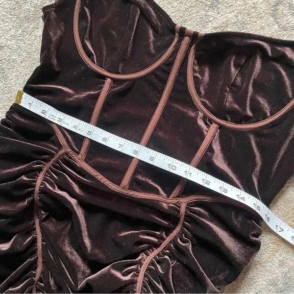 PrettyLittleThing Chocolate Brown Velvet Ruched Corset Mini Party Dress 12 - Image 8