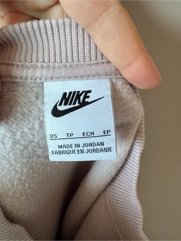 Nike Women’s Cotton Middle Check Loose Fit‎ Crew Neck Sweatshirt Gray Size XS - Image 2