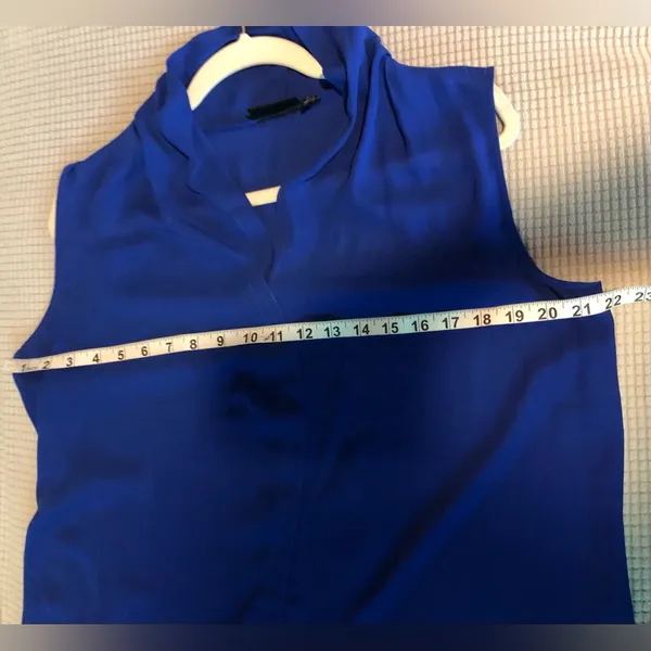 Apt 9 XL royal blue sleevles Blouse - Image 4
