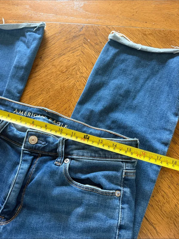 American Eagle High Rise Skinny Kick Jeans - Image 4