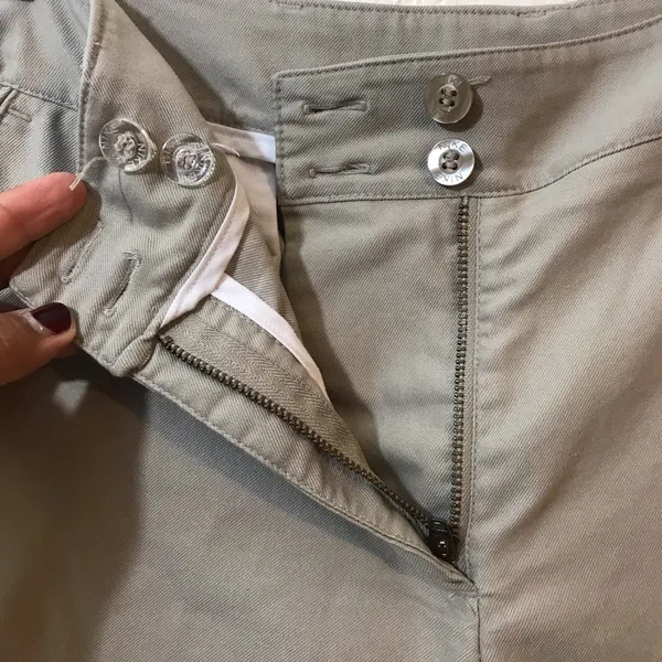 Nike Khaki golf shorts SZ 6 - Image 4