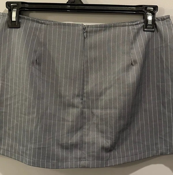 Princess Polly Can’t Sleep Skort Charcoal Stripe - Image 7