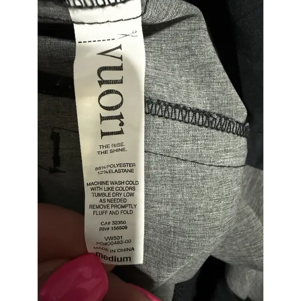 Vuori Outdoor Trainer Shell Hoodie Jacket‎ Black/Gray Camo Women's Size Medium - Image 14