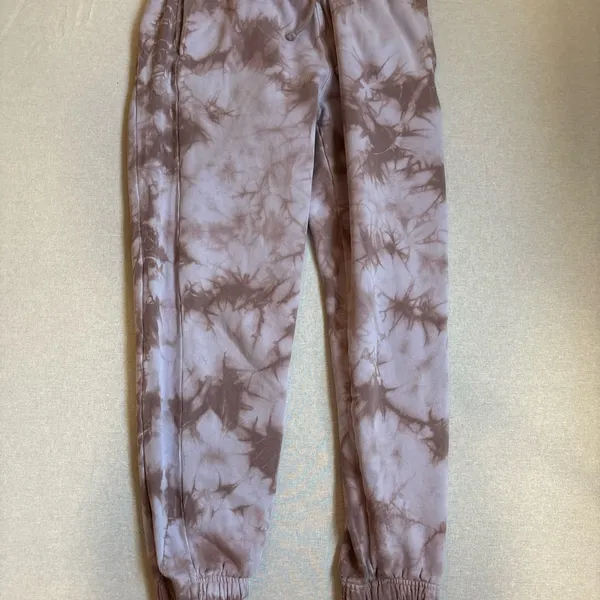 Aritzia Tna Cozy Fleece Boyfriend Sweatpant Size M - Image 2