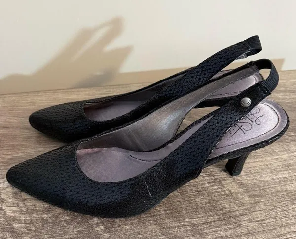 Life Stride Black Slingback Heels Shoes Women’s Size 8.5 Flower Pattern Office - Image 5