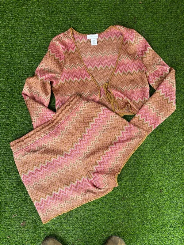 House of Harlow 1960 Pink and Camel Zigzag Knit Set - Image 7