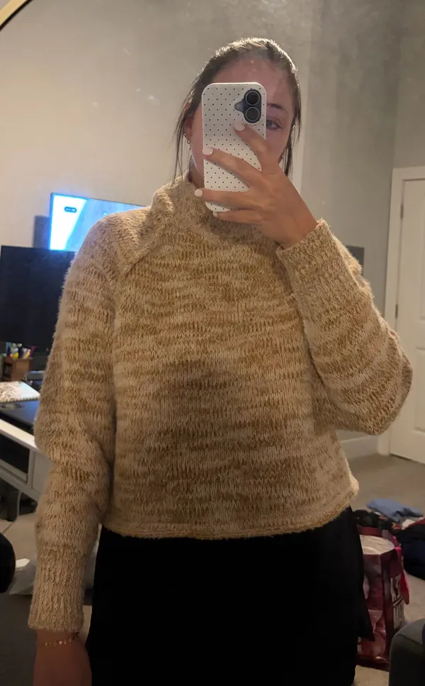 Orange turtleneck cropped sweater - Image 2