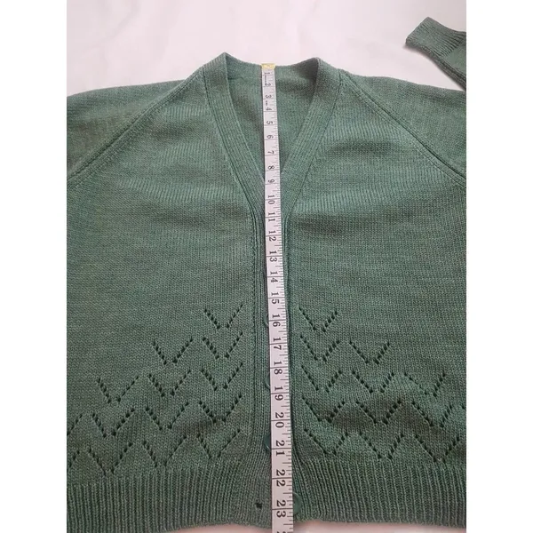 Green Women’s Cardigan Sweater Size Large Button Chunky Knit Grandmacore Spring - Image 9