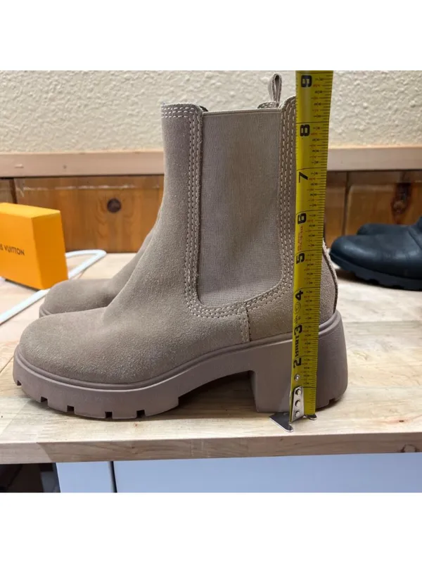 Steve Madden Haylan Suede Chelsea Boots Chunky Lug Sole Beige Tan Size 8 - Image 9