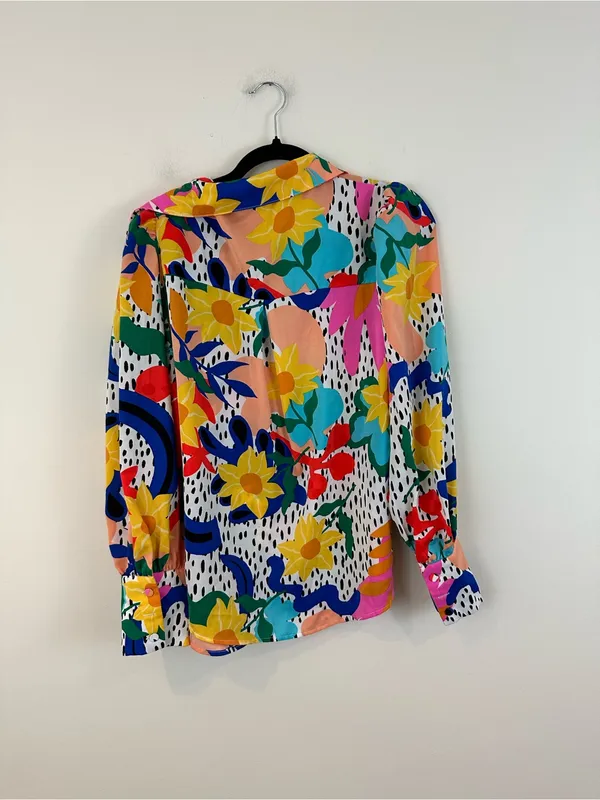 BTFMB Colorful Mixed Pattern Long Sleeve Button Down Blouse Size Medium White - Image 5