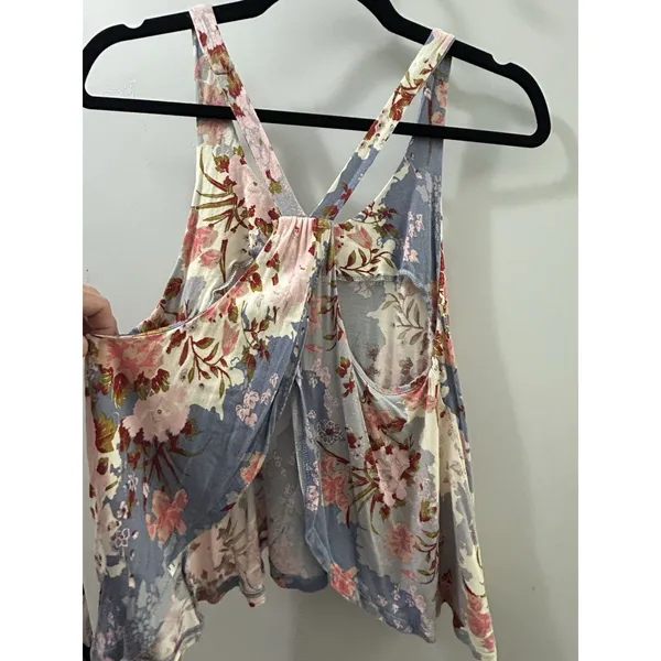 Kimchi Blue Women's S Blue Floral Print Open back Swing Tank Top Boho Festival - Image 4