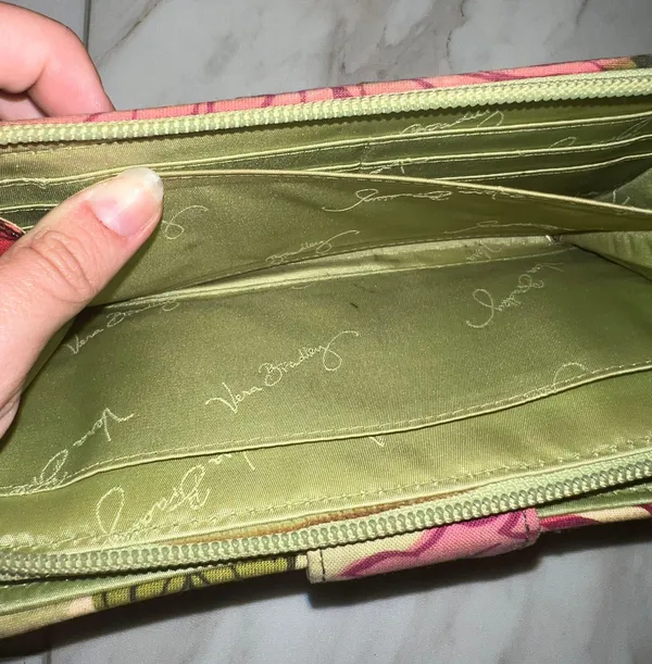 Vera Bradley Wallet - Image 6