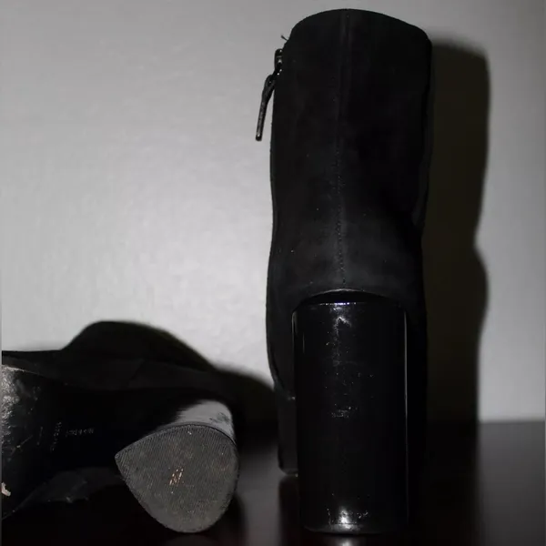 Mercedes Castillo Edie Women's Black Suede Leather Booties Size 5.5 - Image 6