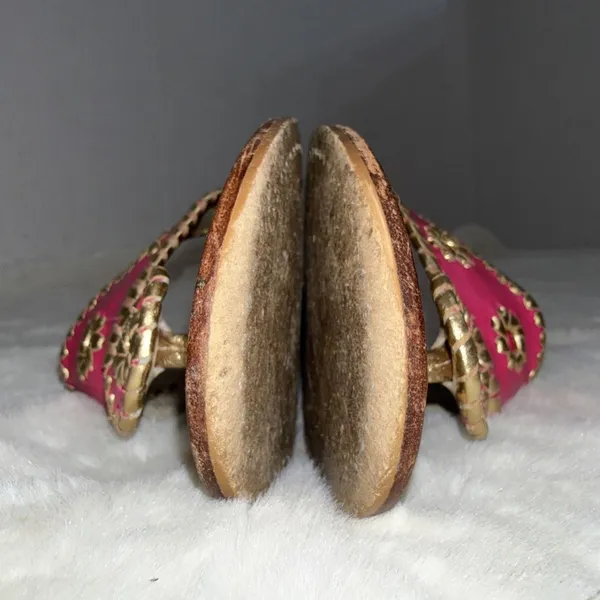 Jack Rogers Pink Gold‎ Leather Preppy Medallion Old Money Sandals Womens Size 5m - Image 7