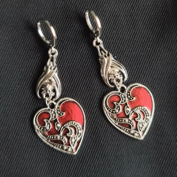 1 Pair Gothic Bat Heart Love Shape Pendant Round Buckle‎ Silver Plated Earrings - Image 12