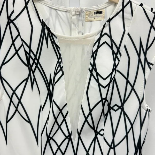 NWT‎ Rumor Boutique White Black Geometric Scuba Fit Flare Mini Dress Small Nylon - Image 6