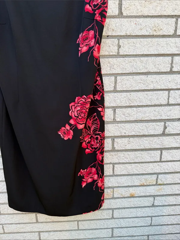 Sleeveless Black Midi Dress with Red Floral Panel - Image 2