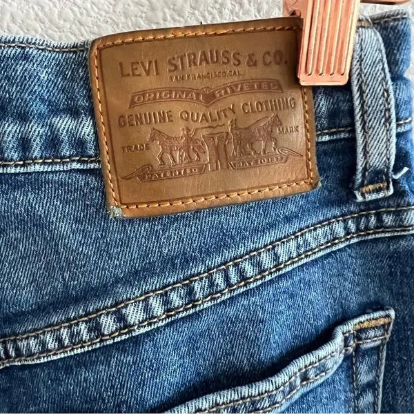 Levi's Premium Denim Mom Jean Denim Jeans 25 - Image 6