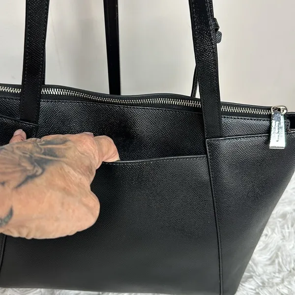 Micheal Kors Maddie Medium Crossgrain Leather Tote Bag - Image 4