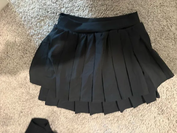 Alo Yoga double or nothing skirt black - Image 4