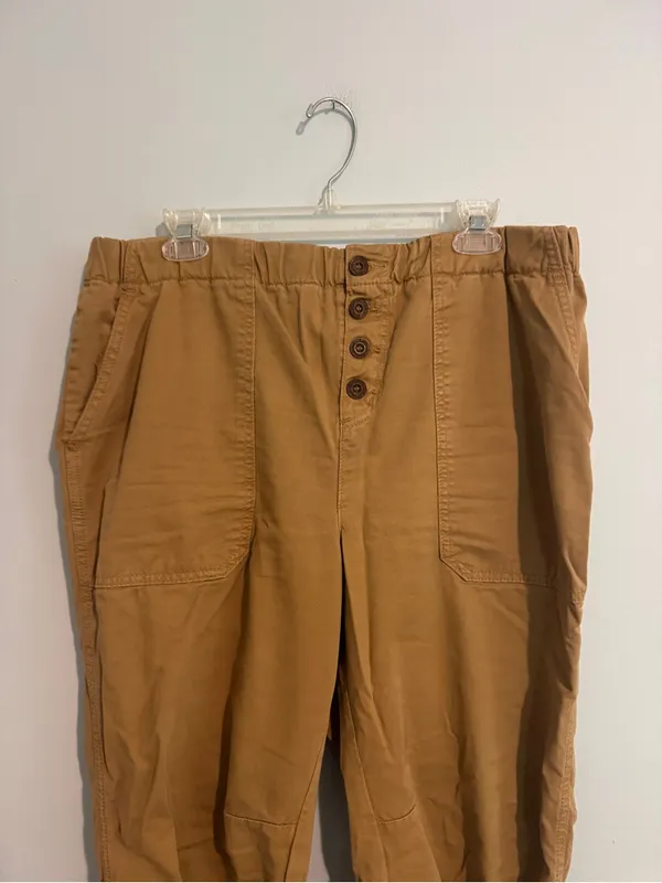Free People Casual Cropped Jogger Pants- Tan - Large - Image 2