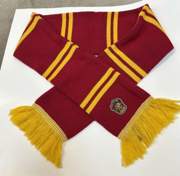Harry Potter Gryffindor Scarf - Image 3