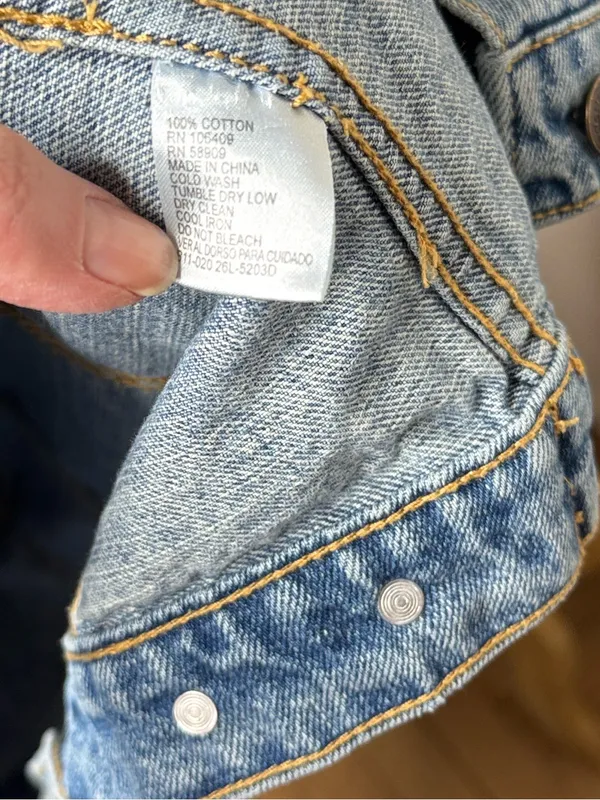 Cremieux Cropped Medium Wash Denim Jacket - Image 7