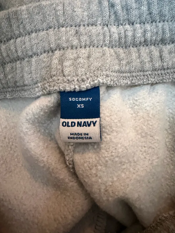 Old navy grey sweatpants  - Image 3