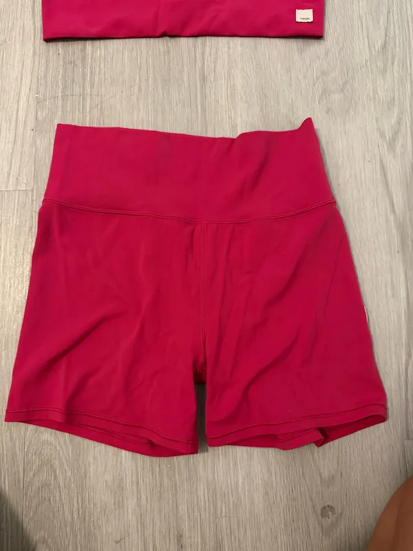 Vuori Set Tank top Biker Shorts - Image 3