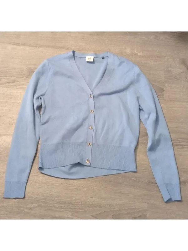 Cabi blue cardigan sweater size large - Image 2