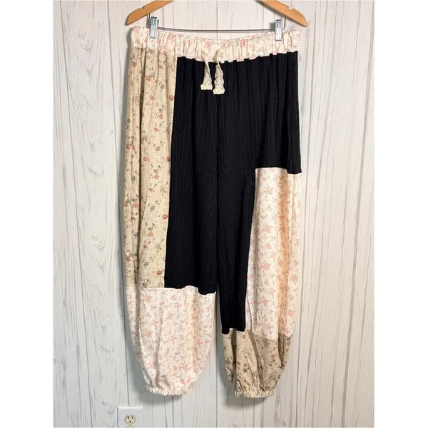 POL Boho Patchwork Balloon Wide Leg Pants, XL, Black Multi Jogger Style - Image 4