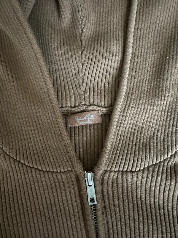 Brandy Melville Sweater - Image 2