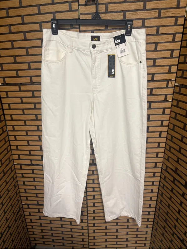 Lee white mid rise straight jeans size 14 - Image 3