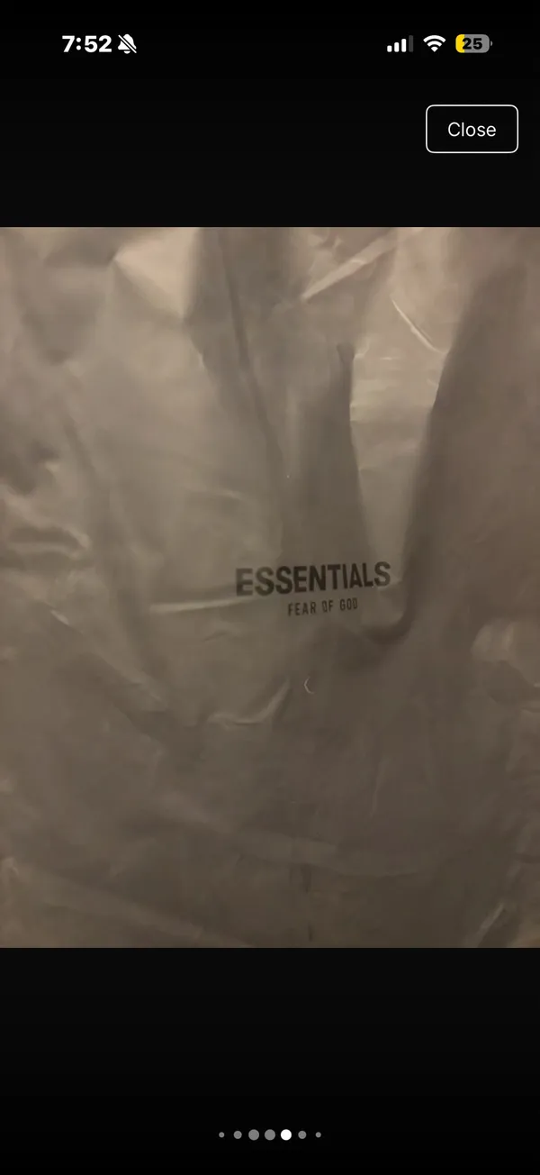 Essential fear of god crewneck size XL - Image 7