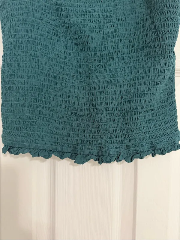 Abercrombie & fitch green smocked tank top ruffle top & bottom size large crop - Image 5