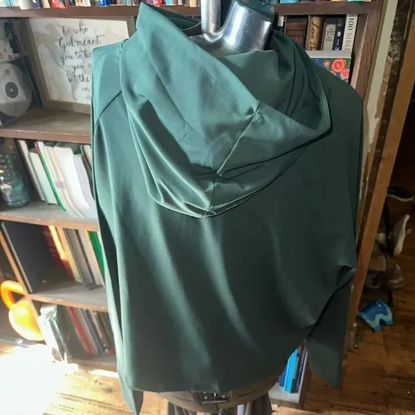 Yitty ultra soft hooded Athleisure XXL green crop top - Image 3